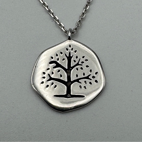 Sterling Silver Tree of Life Necklace 17” Chain .5” Pendant - Picture 3 of 6
